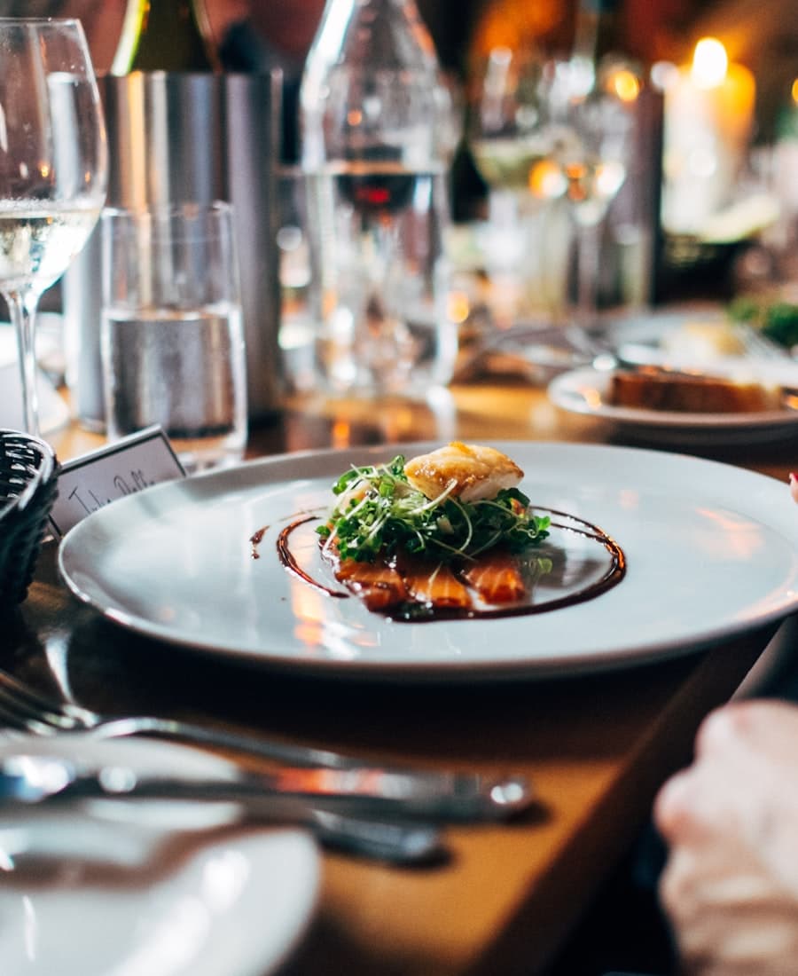 Food & Dining